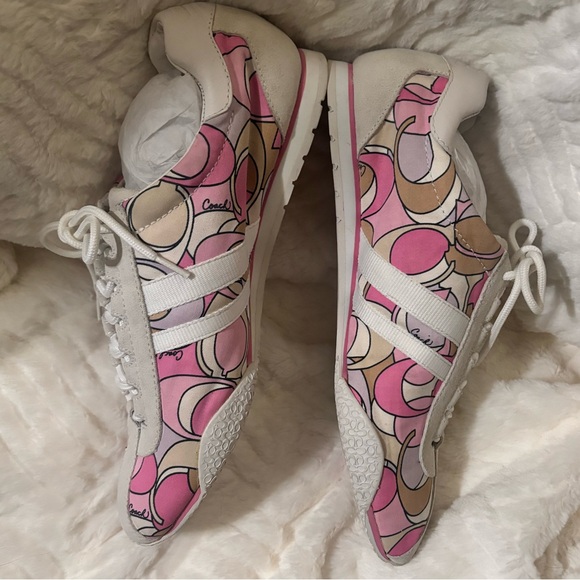 COACH Katelyn Tan White Lace Up Sneakers Suede Size 9M. New. No Box - Picture 3 of 9